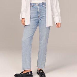 Abercrombie & Fitch The Ankle Straight Ultra High Rise, Size 33 / 16 (B4)